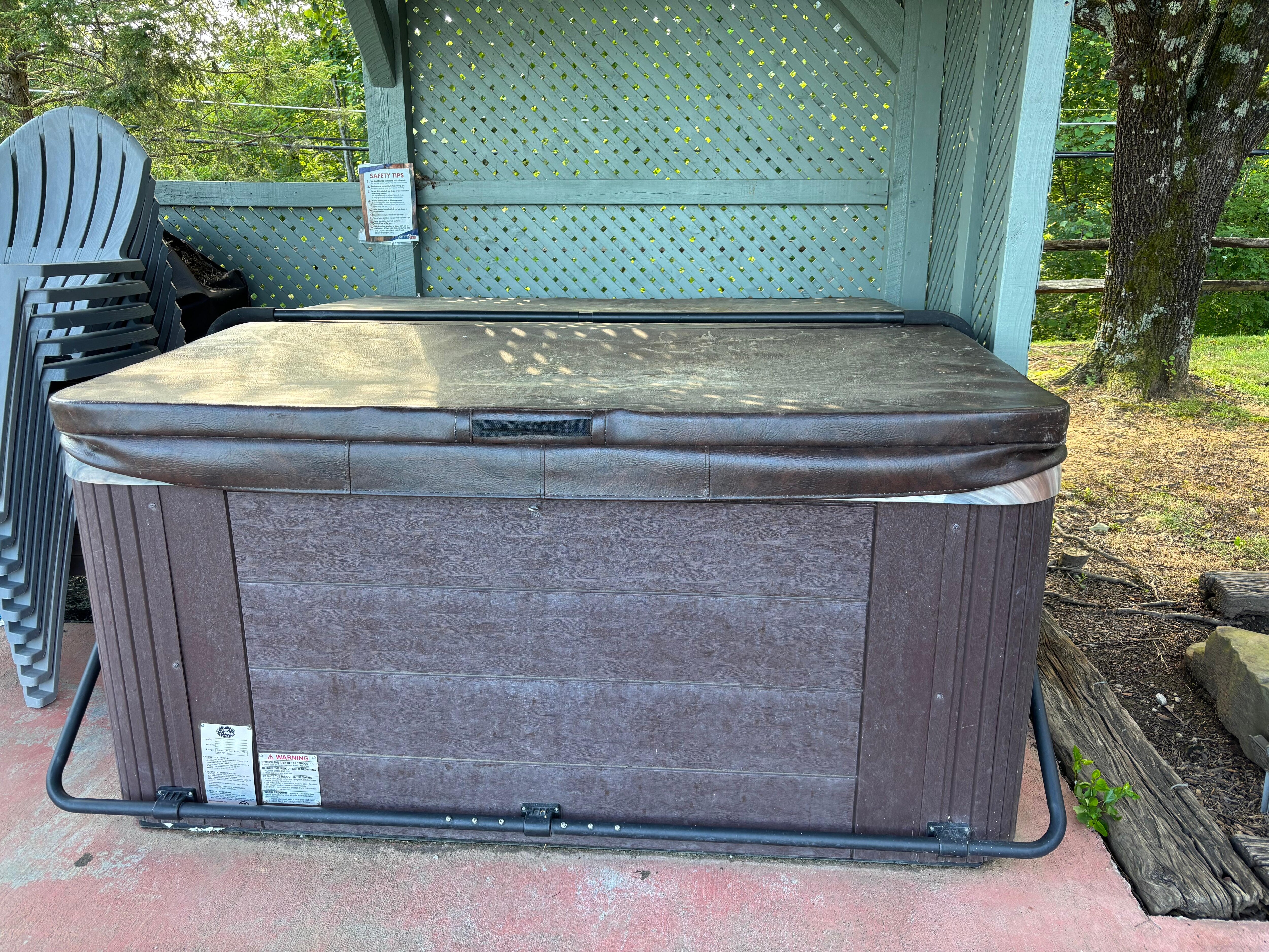 Nice cover over hot tub