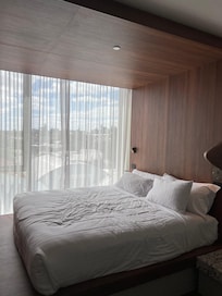 Gus Premium room