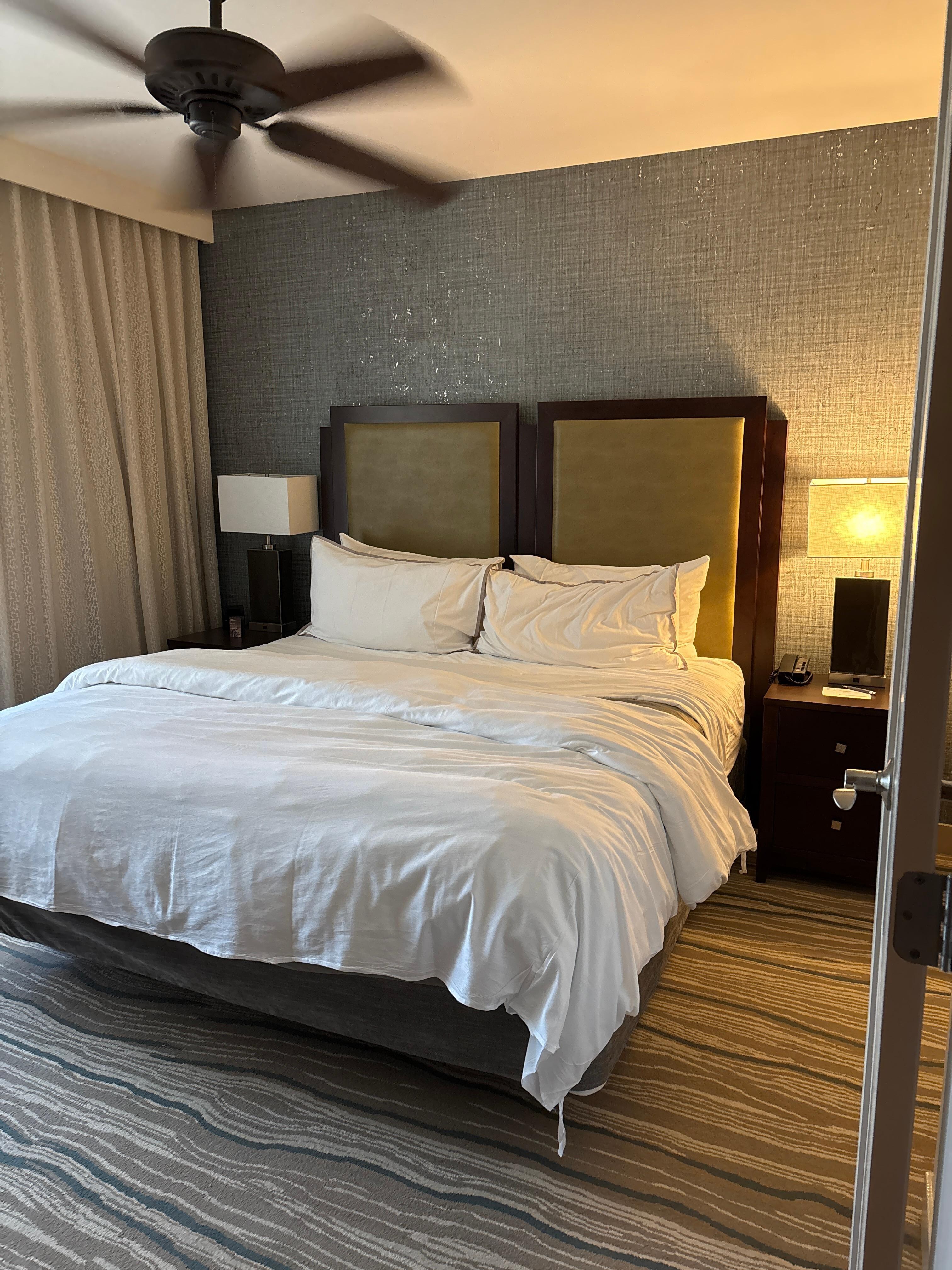 King size bed
