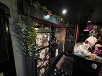 Kitchen - stove, sink, fridge w/freezer