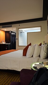 Room 1111