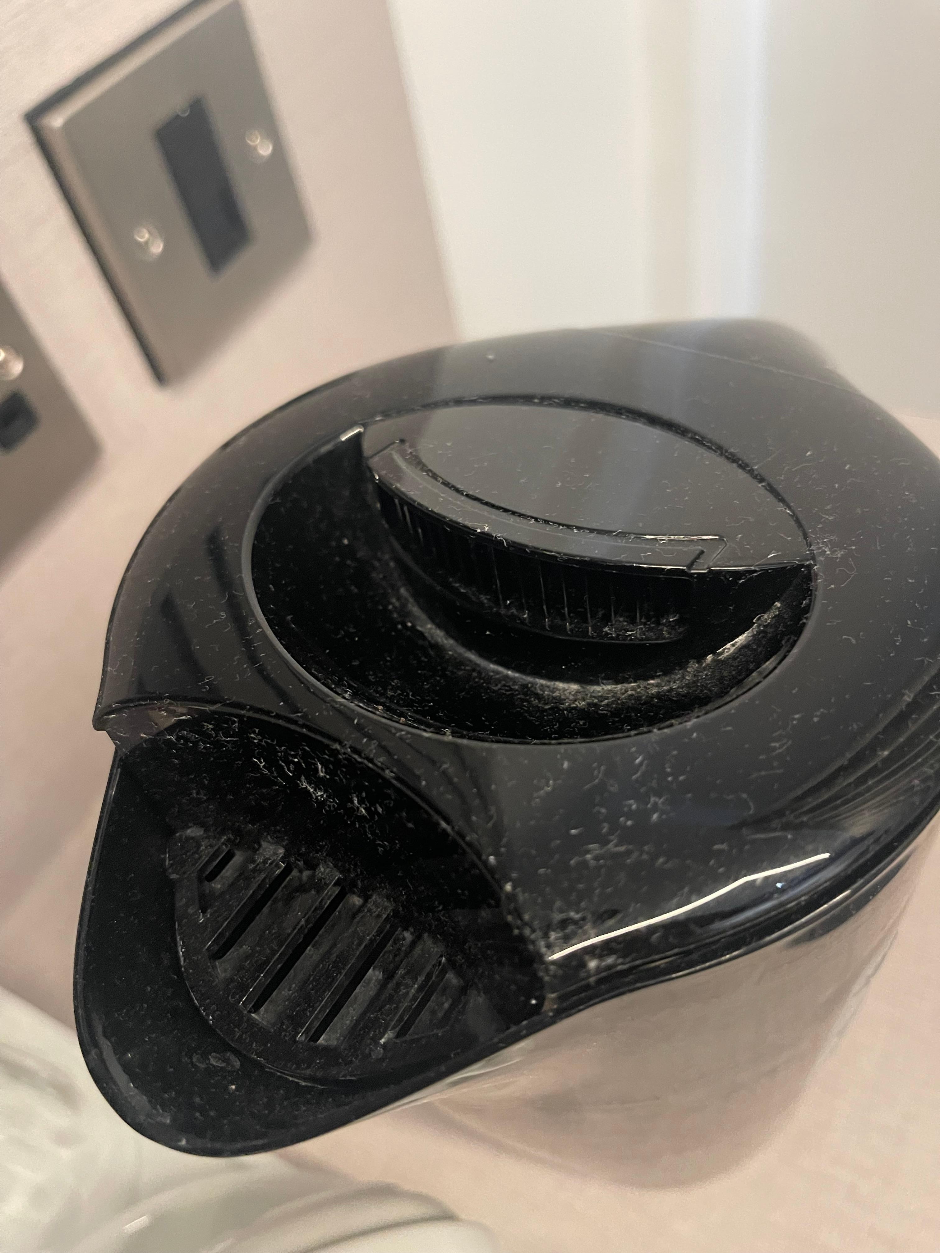 Kettle was not clean too much dust on it.