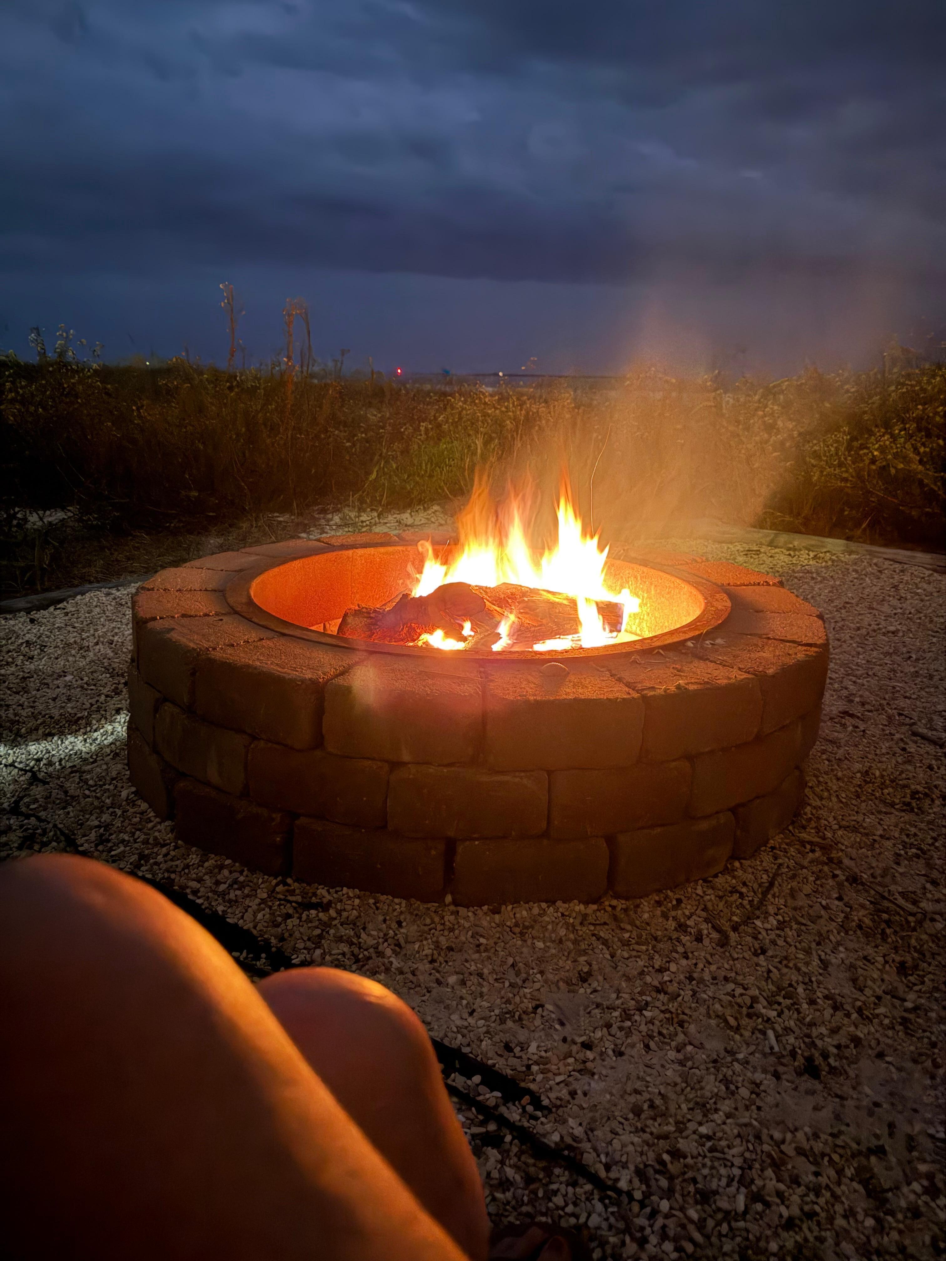 Fire pit for s’mores or just visiting with family & friends 💝