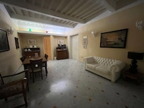 Lobby/Lounge