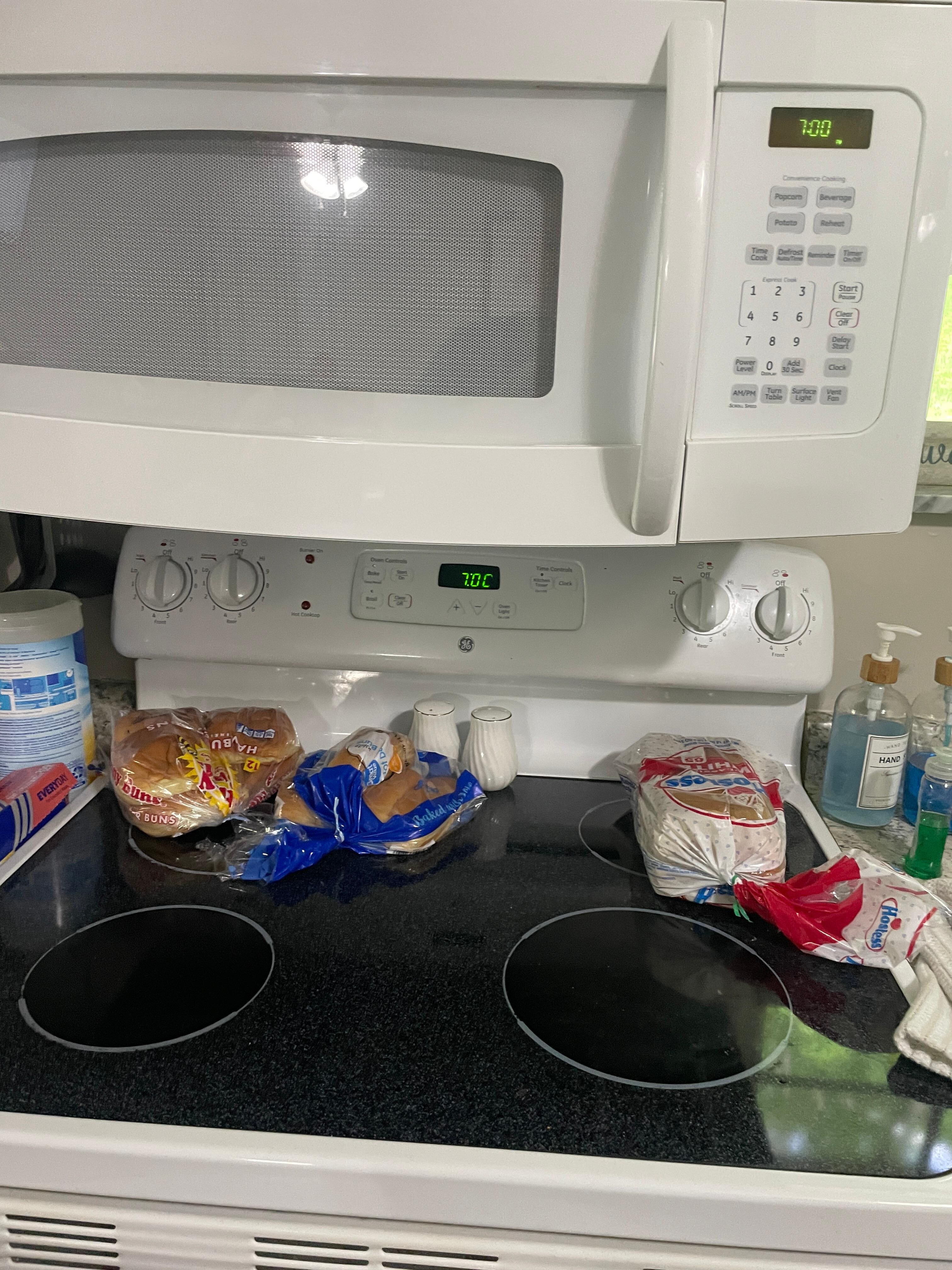 Not enough space to use stove