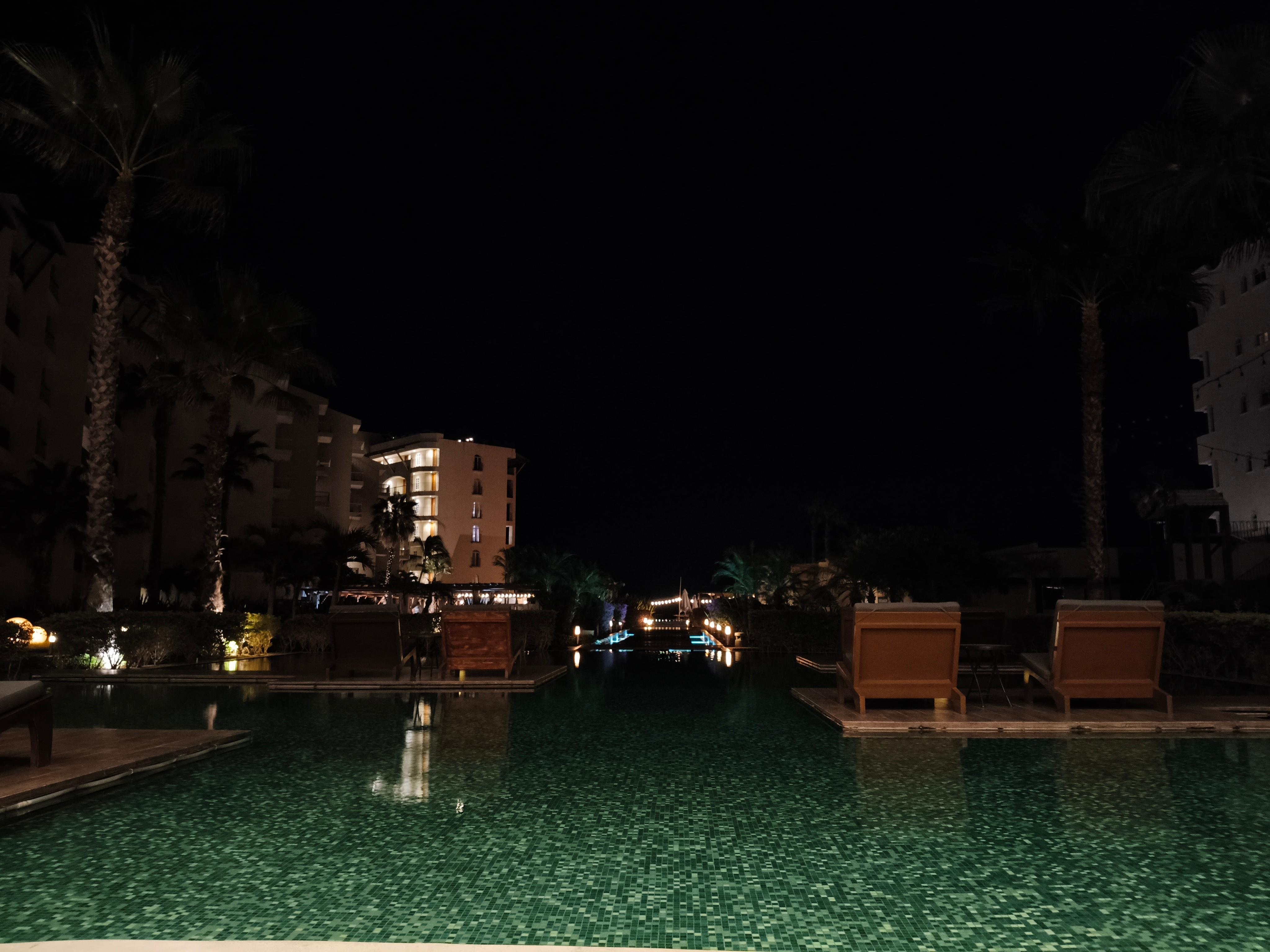 La iluminación en la noche se ve espectacular (la foto no lo capta tanto)