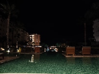 La iluminación en la noche se ve espectacular (la foto no lo capta tanto)