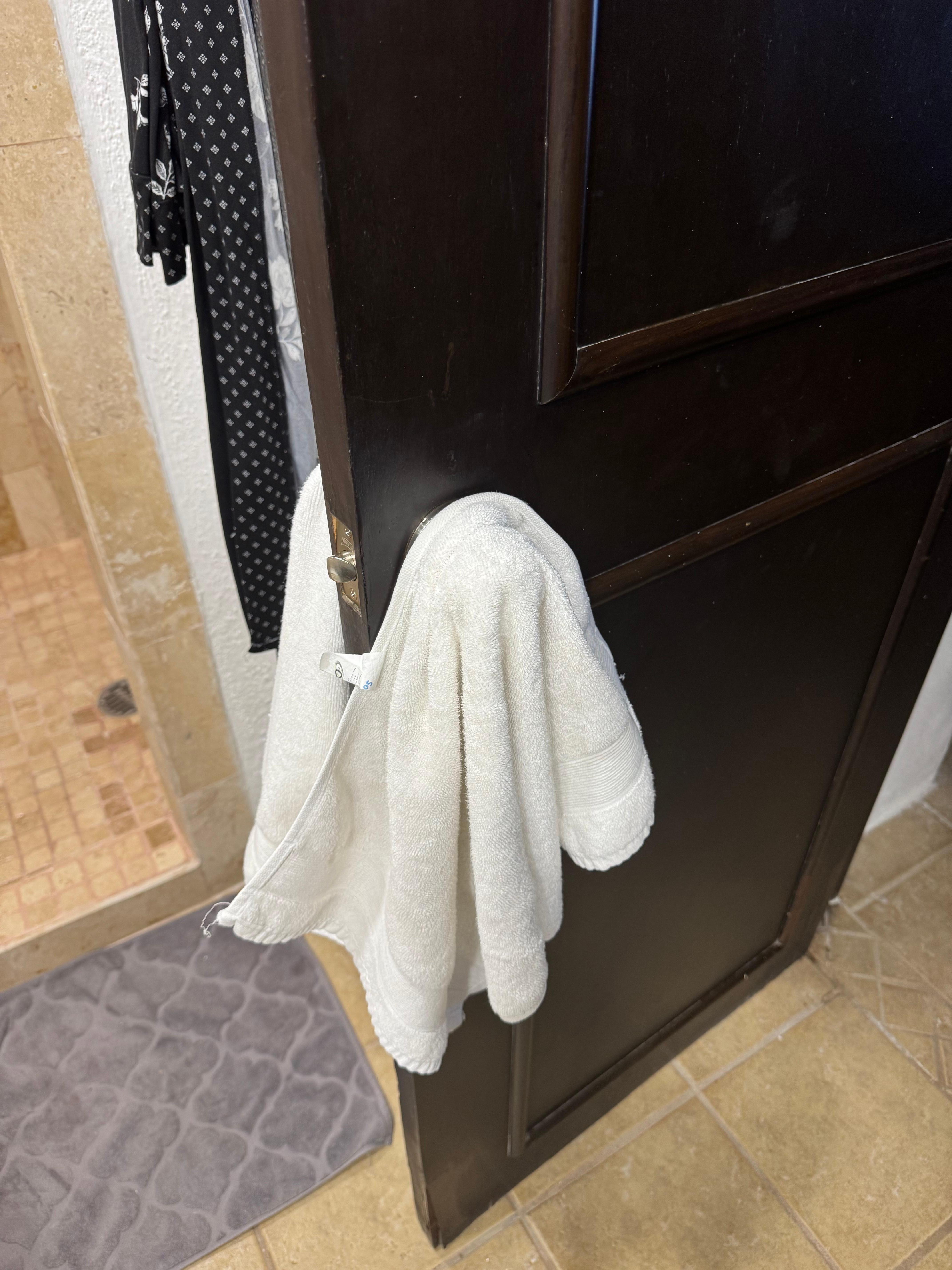 Panelling separating from foo boytom