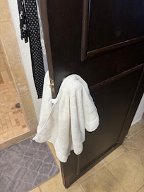 Panelling separating from foo boytom