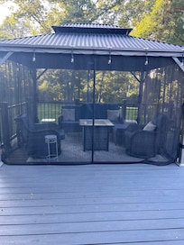 Enclosed sitting area