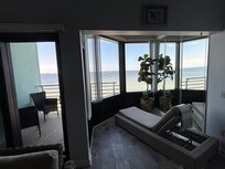 Living area / balcony