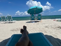 Complementary 2 beach chairs each day