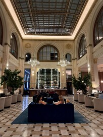 Lounge/bar area.