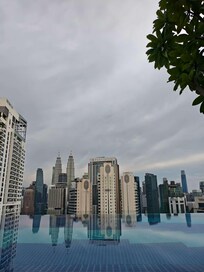 Infinity pools voew