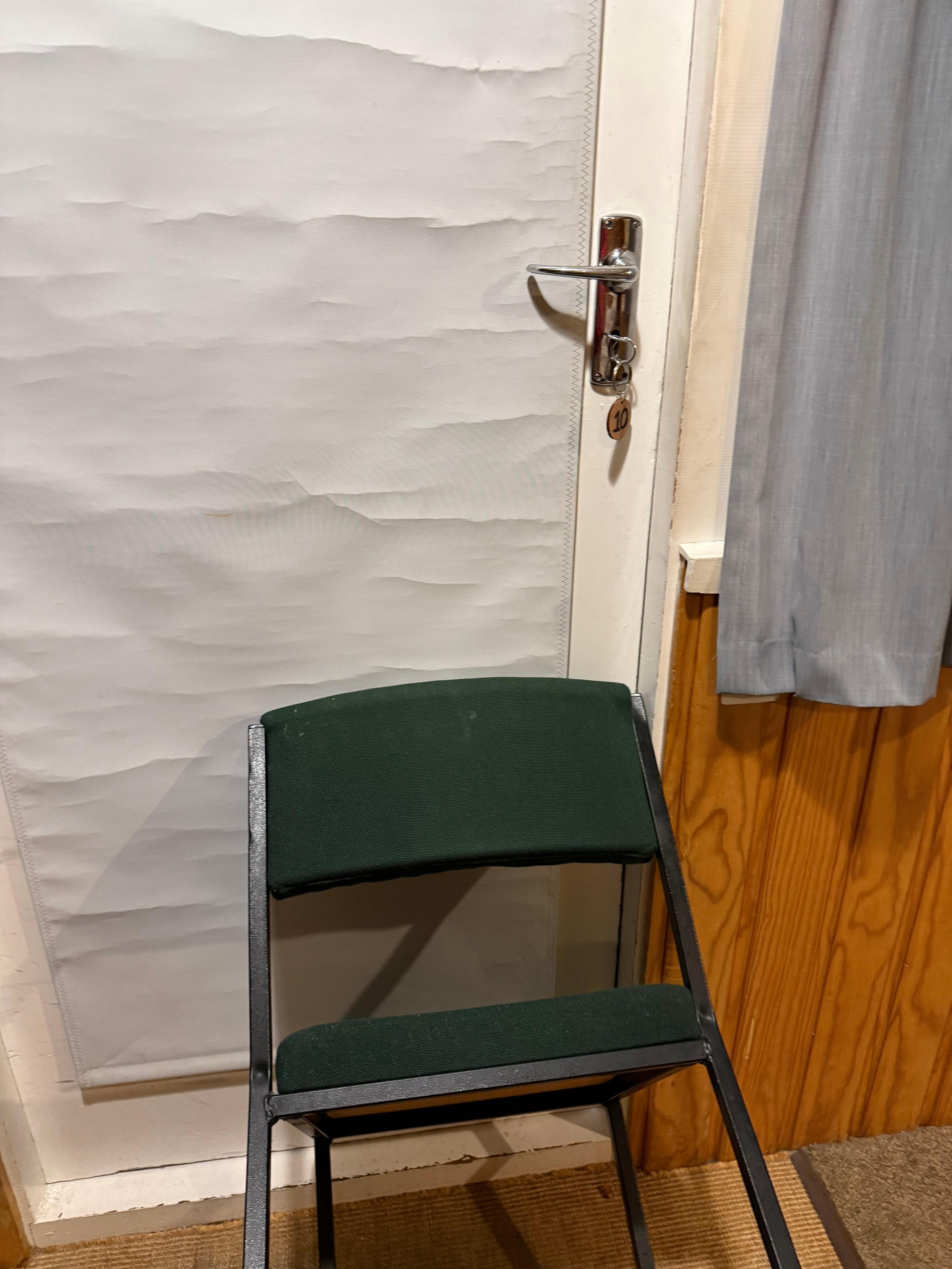 key did not lock front door. I placed chair in front of door for safety