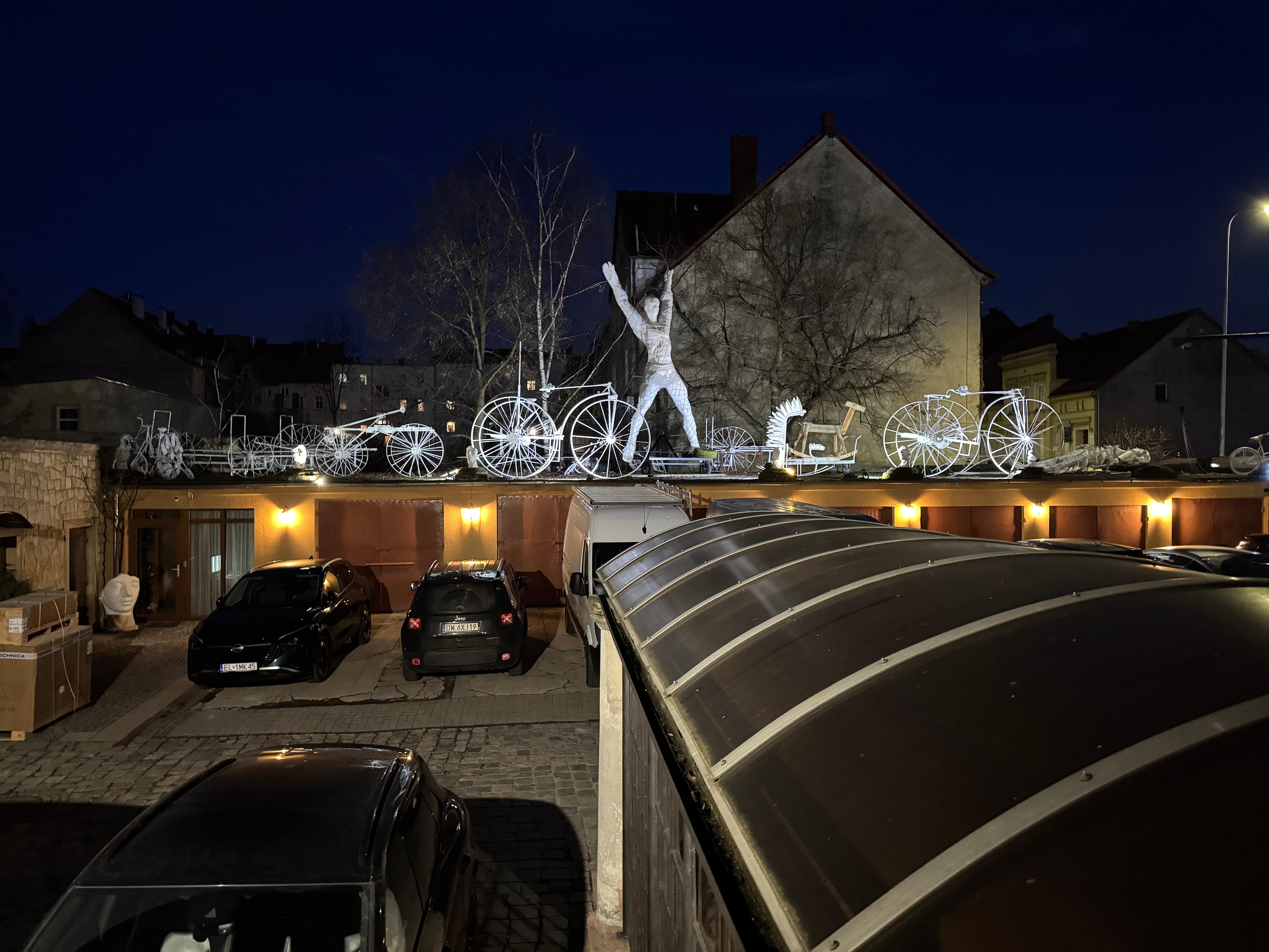 Art installations everywhere!