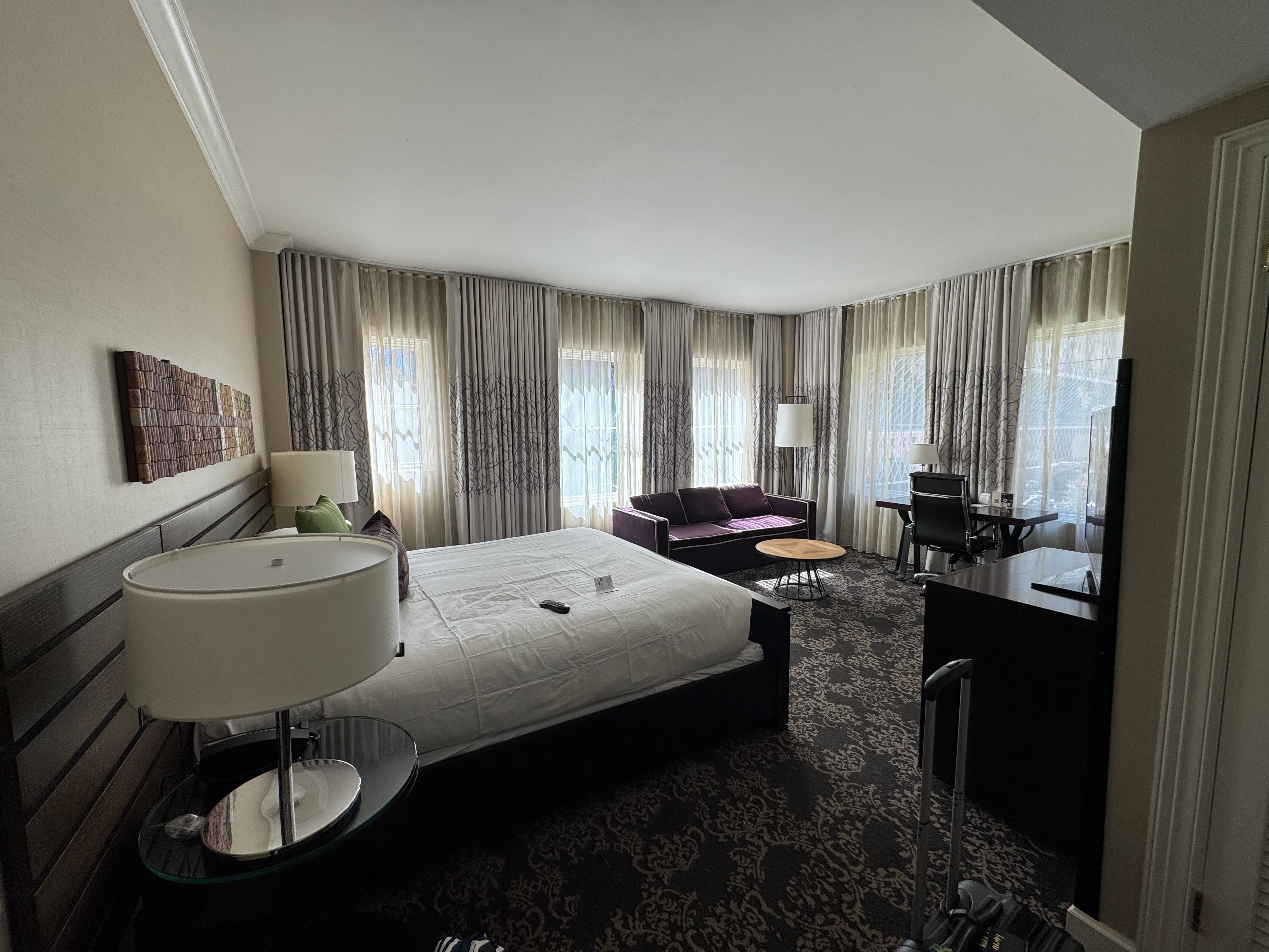 Corner room on the 4th floor