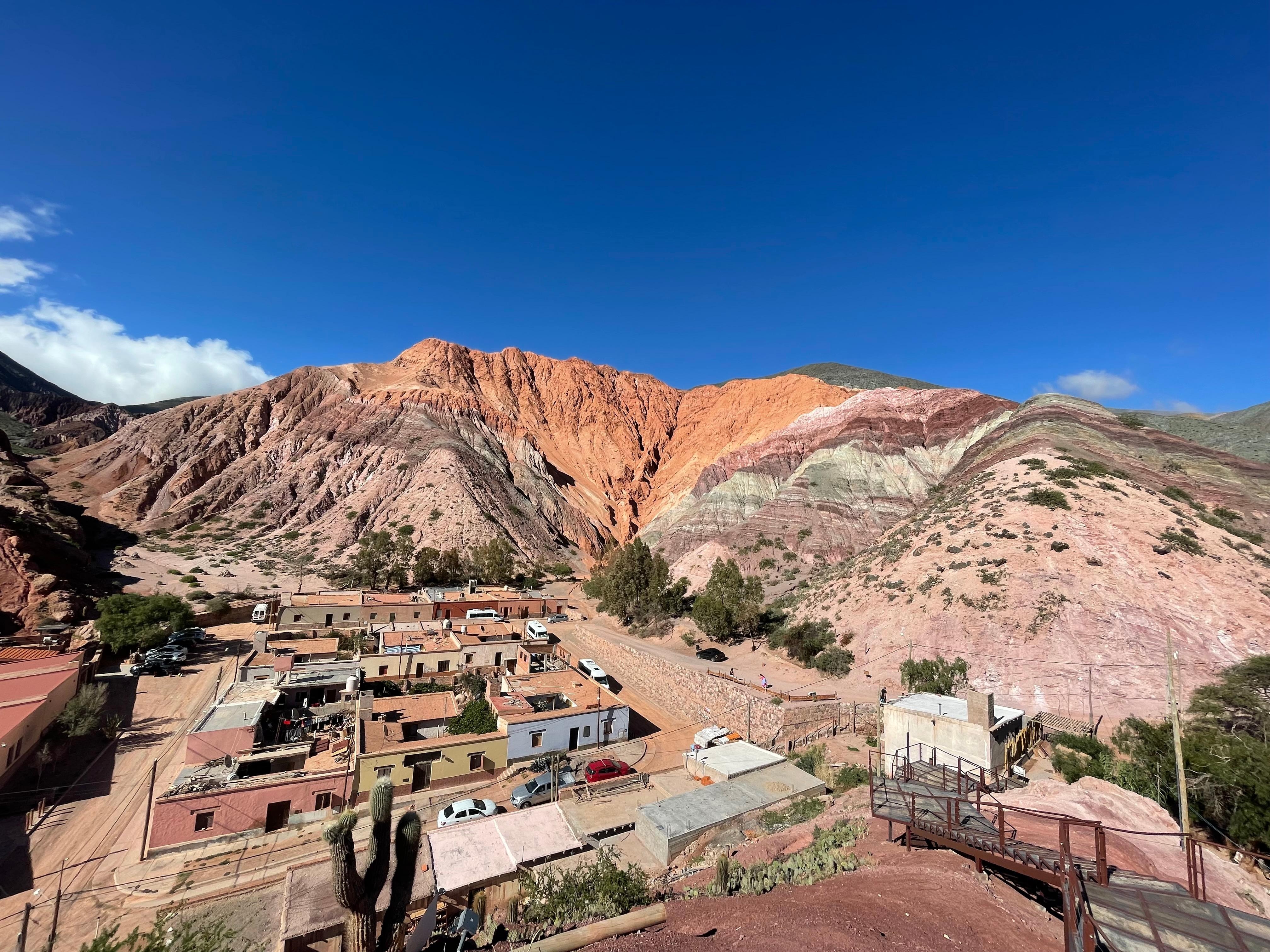 Nearby mountain colors