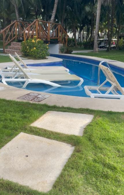 Outside Swim Up Room