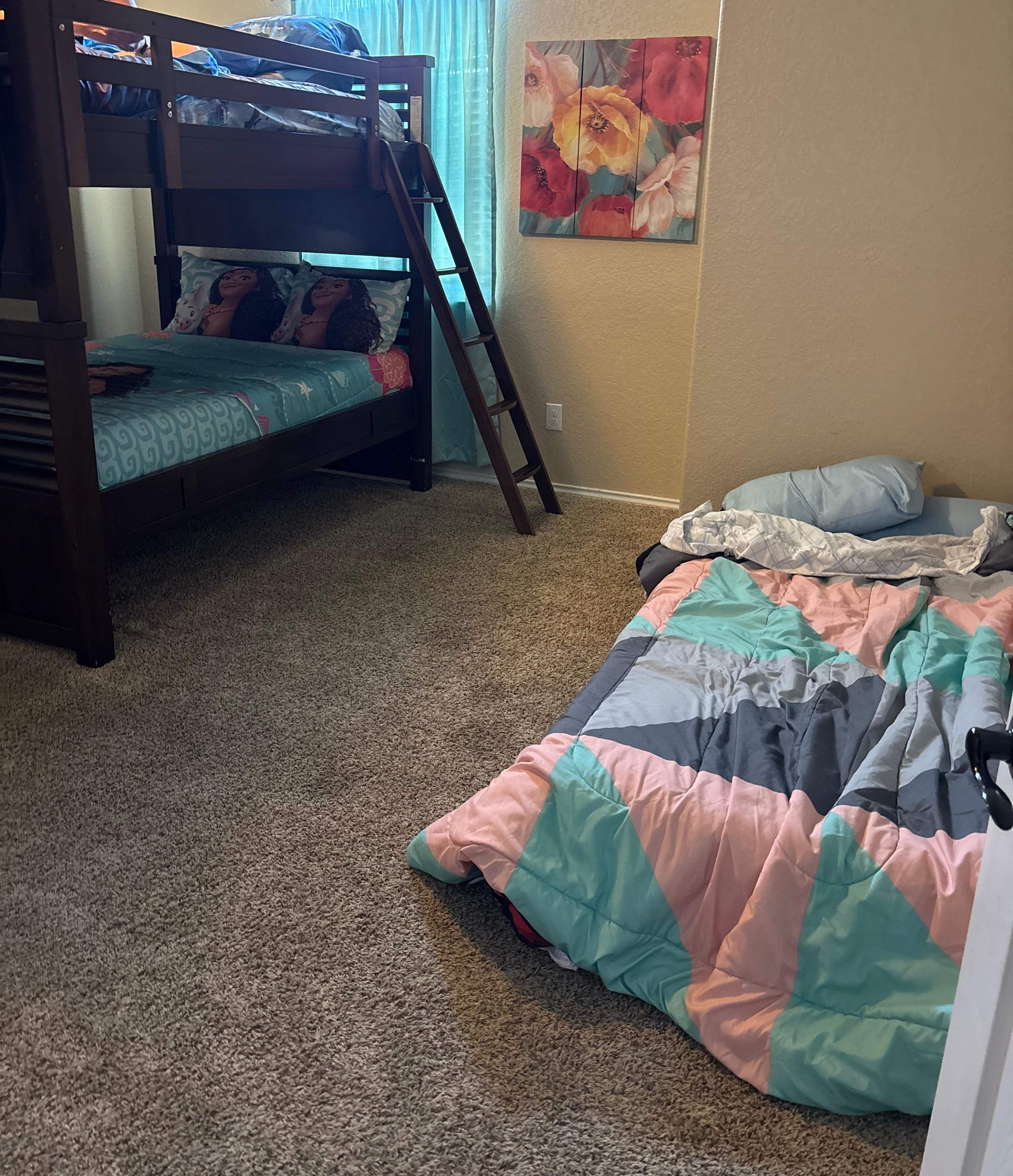 We just slid this extra drawer bed out from under the bunk bed. It was so spacious still!