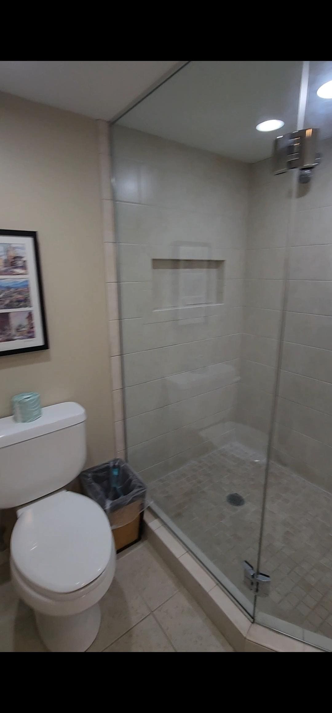 Great bathroom, a little tired, could use paint and  grout cleaning in the room we were in, but overall, very clean facility.