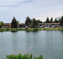 Driftwood Inn from across the Snake River.