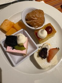 The pastries tasted a lot better than the food.