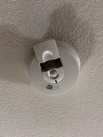 No batteries in smoke detector