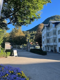 Right next to entrance of Kaiser Villa