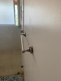 Loose towel rack