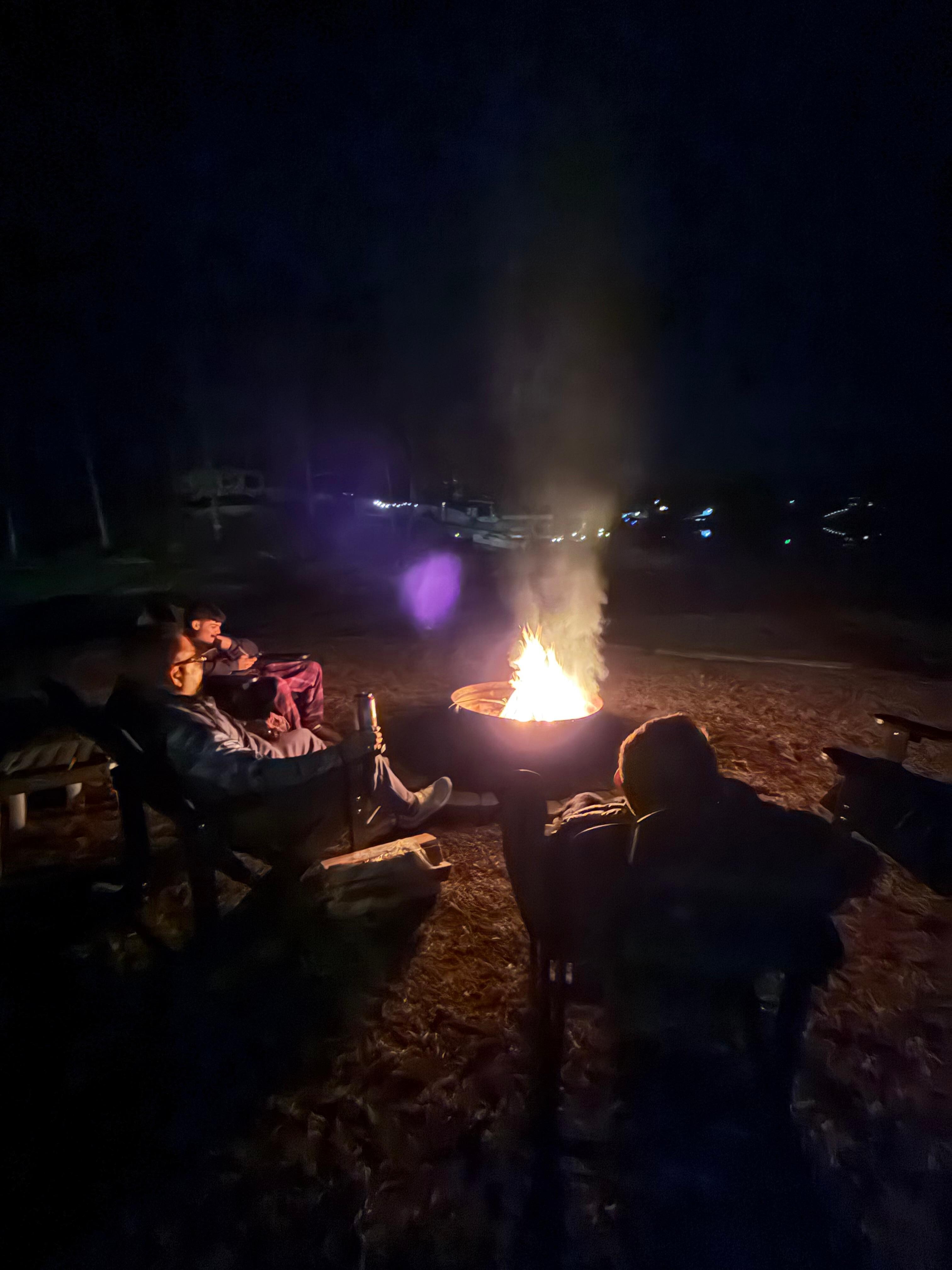 We enjoyed the bonfire with the beautiful view!! 