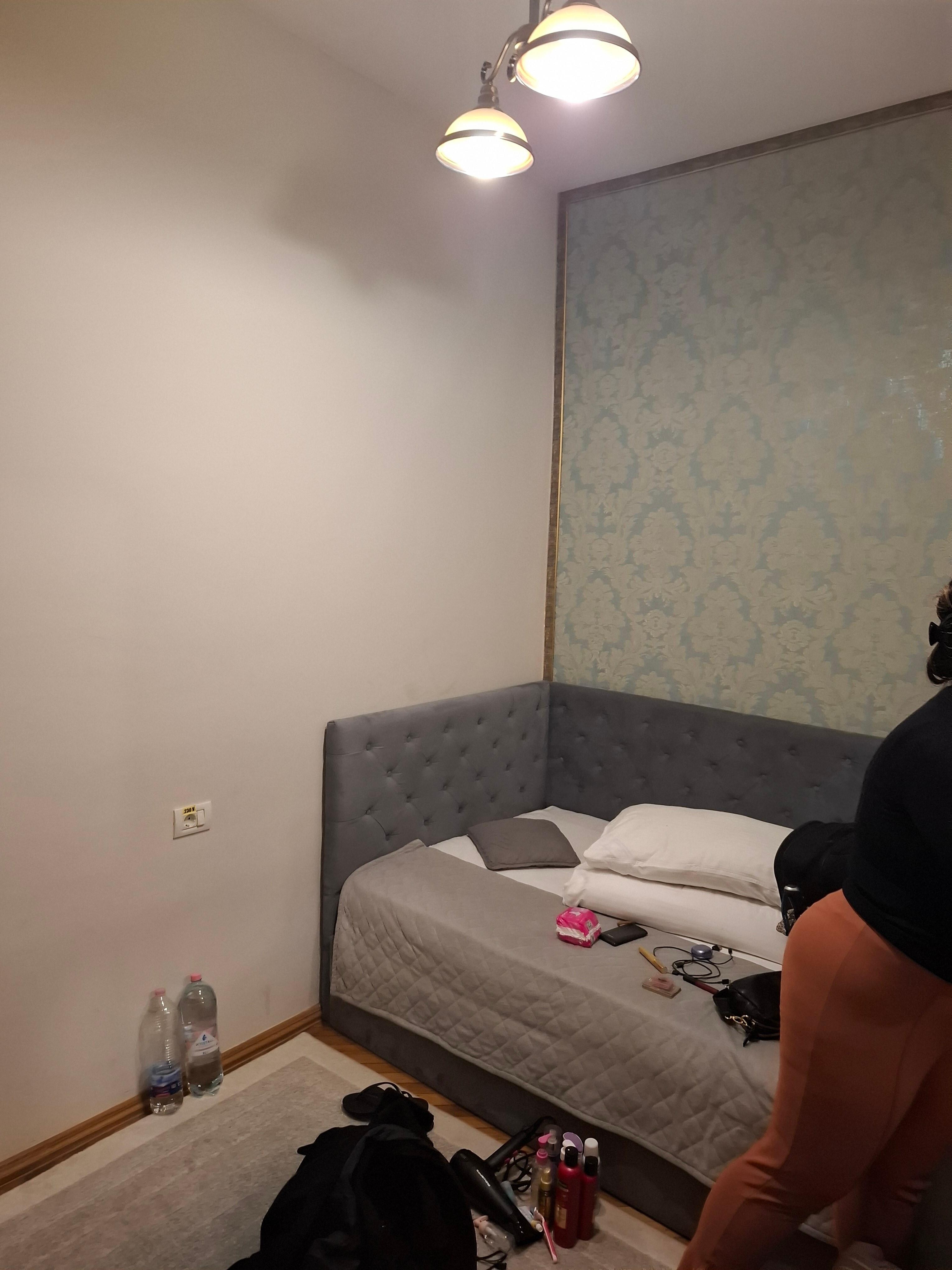 Quarto de solteiro, em ambiente separado