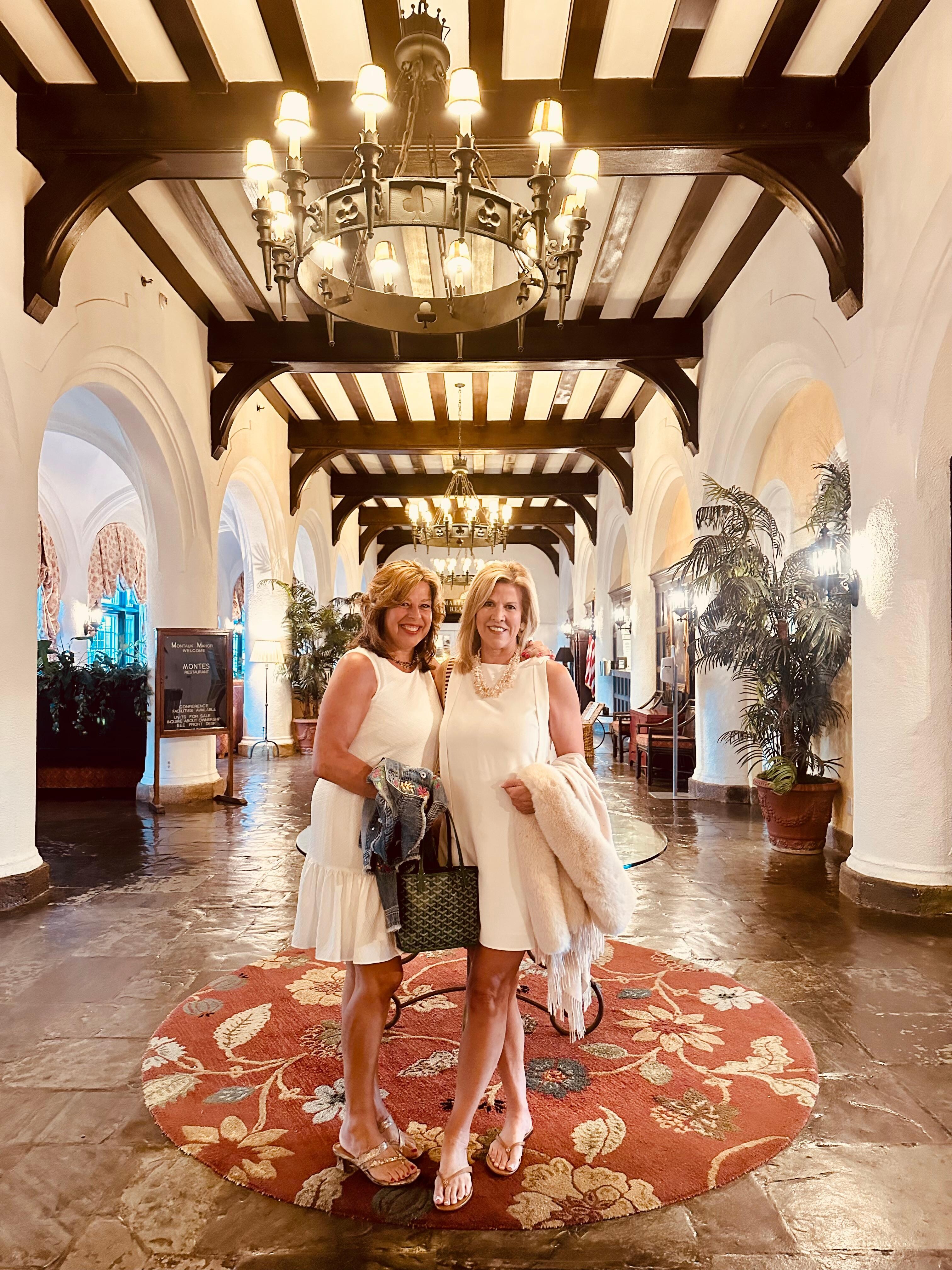 Lobby is beautiful! 