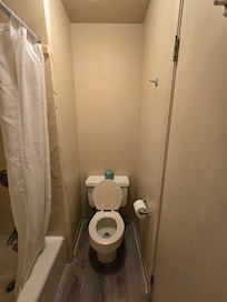 Non-Elongated Commode