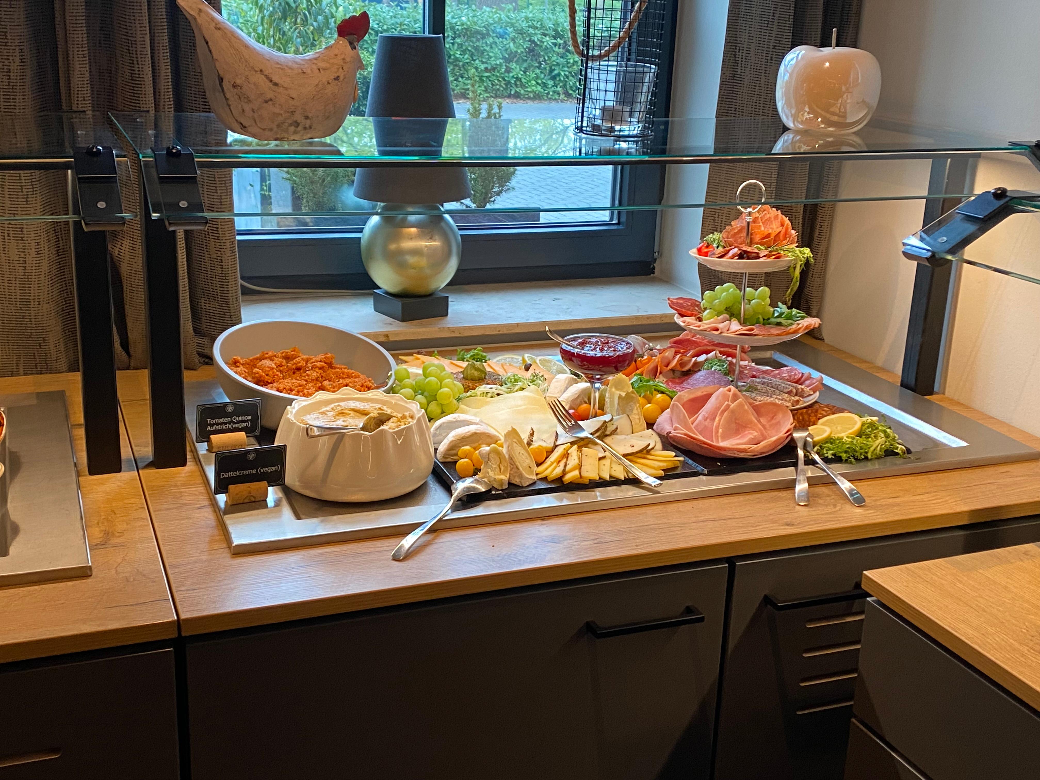 Mera frukost gott.