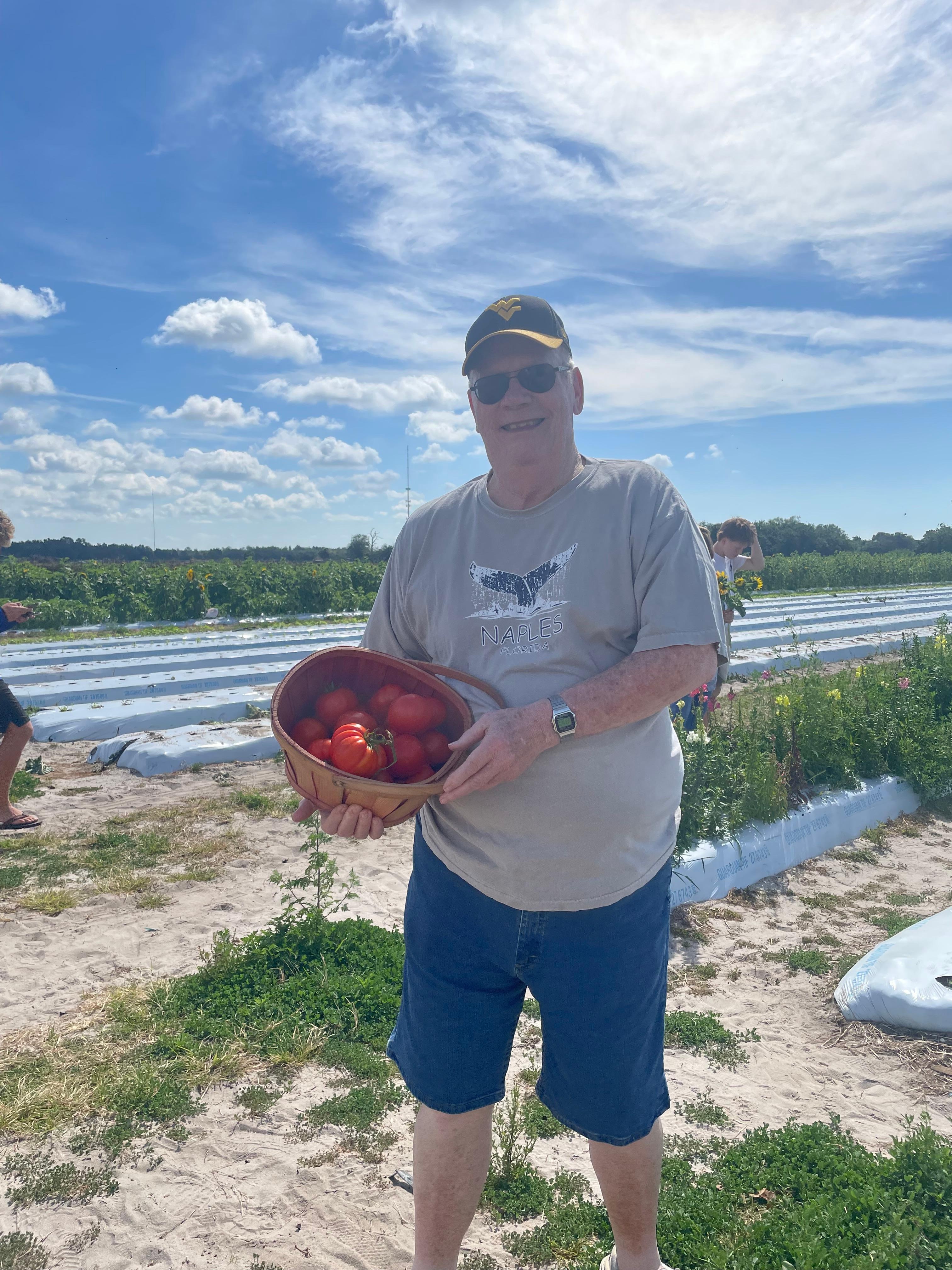 Mike’s U Pick the first place we go fun and we love the tomatoes and other fresh vegetables 