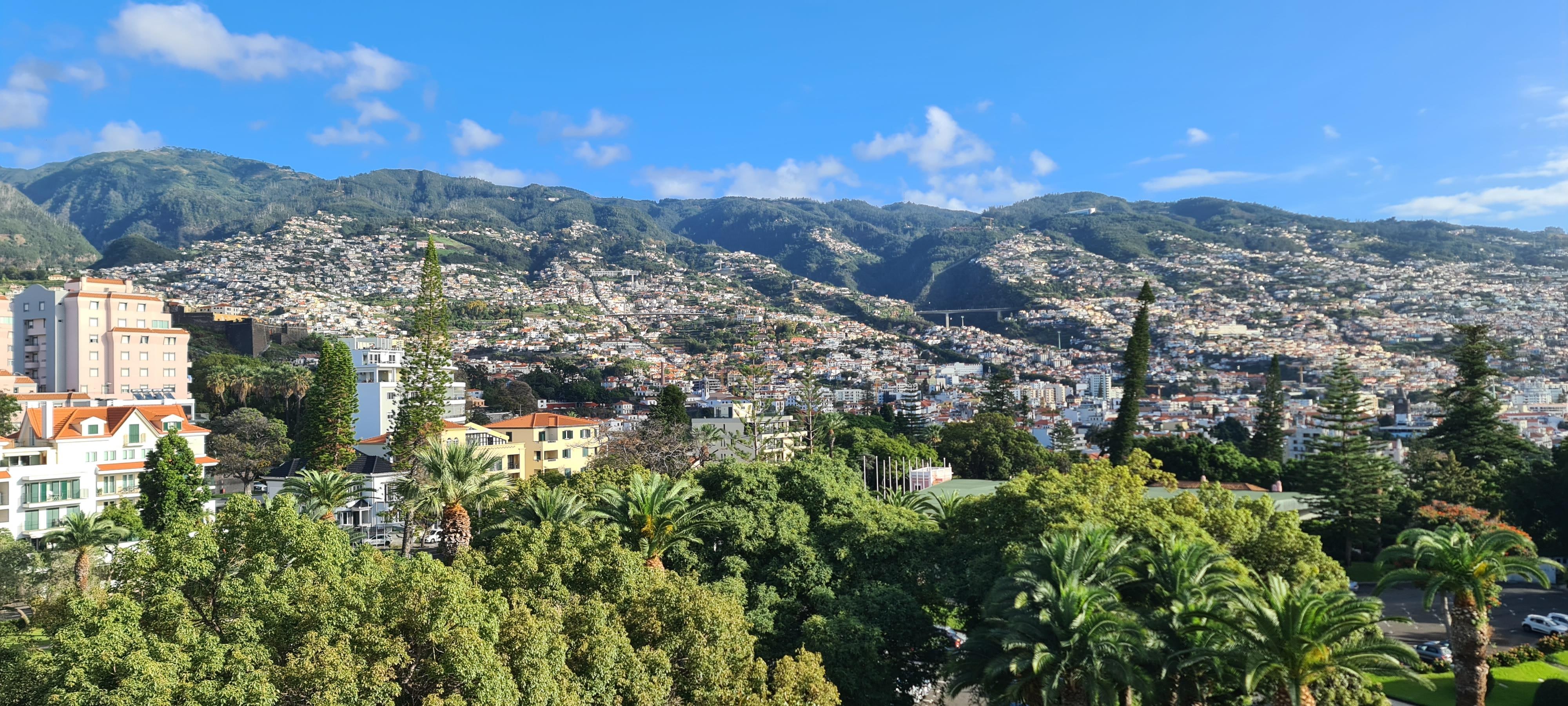 Aussicht Funchal vom Balkon