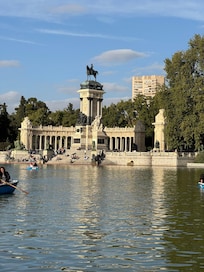 Experience. Landmarks at the heart of the park