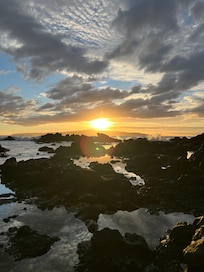 Sunset from Secret Beach, a short 10 minute drive from the Ekolu.
