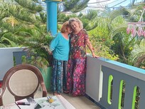 La terrasse donne sur une nature magnifique