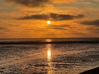 Sonnenuntergang.
Im Watt