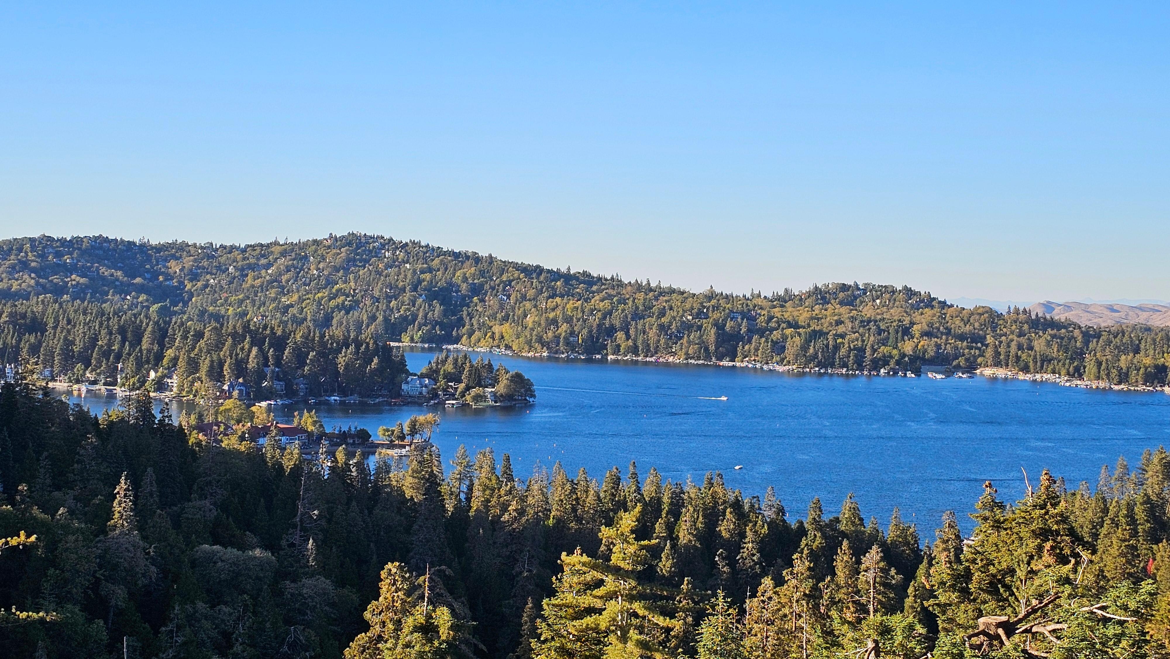 The view is spectacular and you can see the lake from most of the rooms! Arrowhead Village is visible from the dining room, living room and deck. 