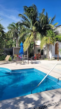 A lovely morning at the pool.