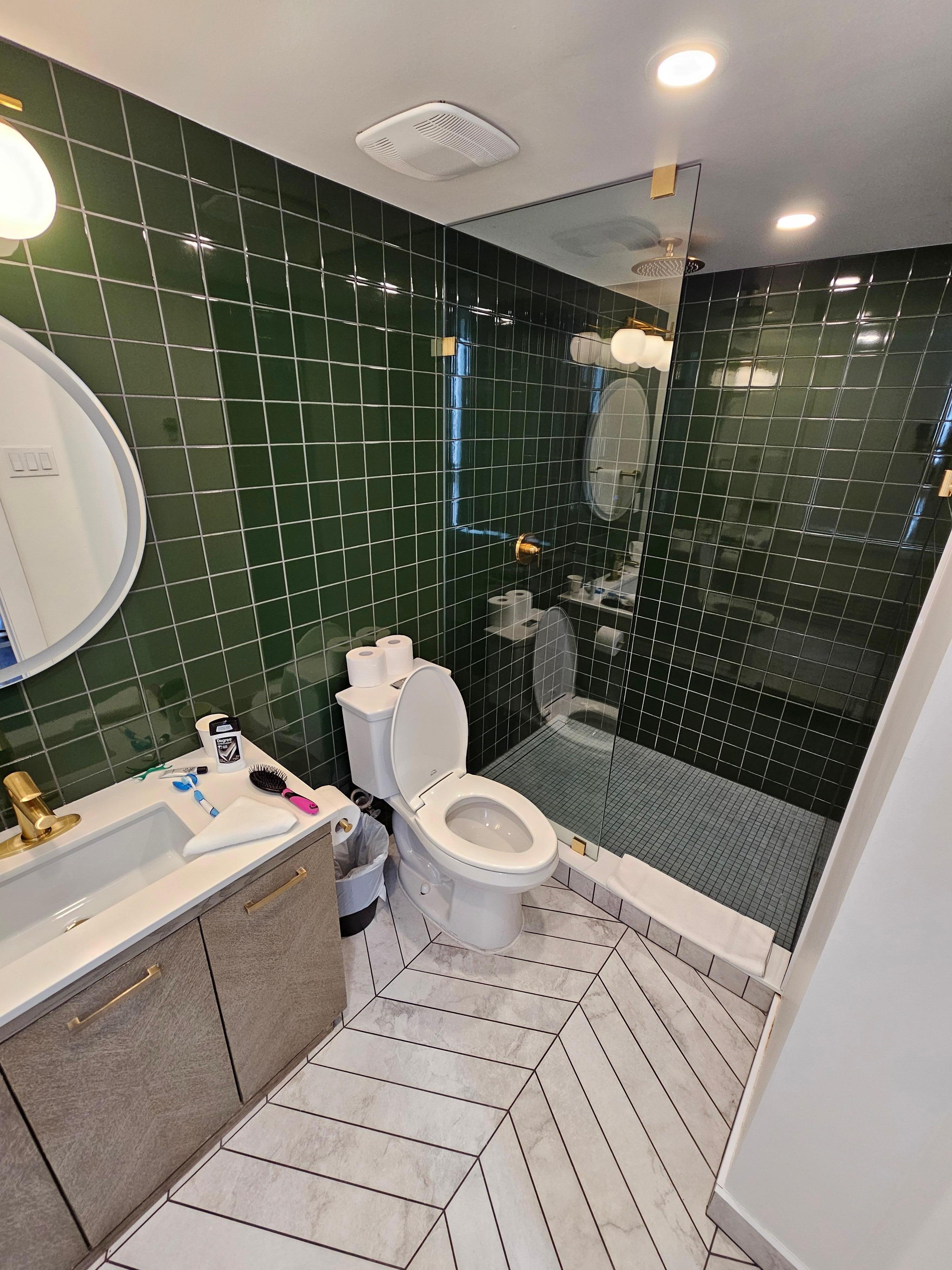 Spacious bathroom with shower