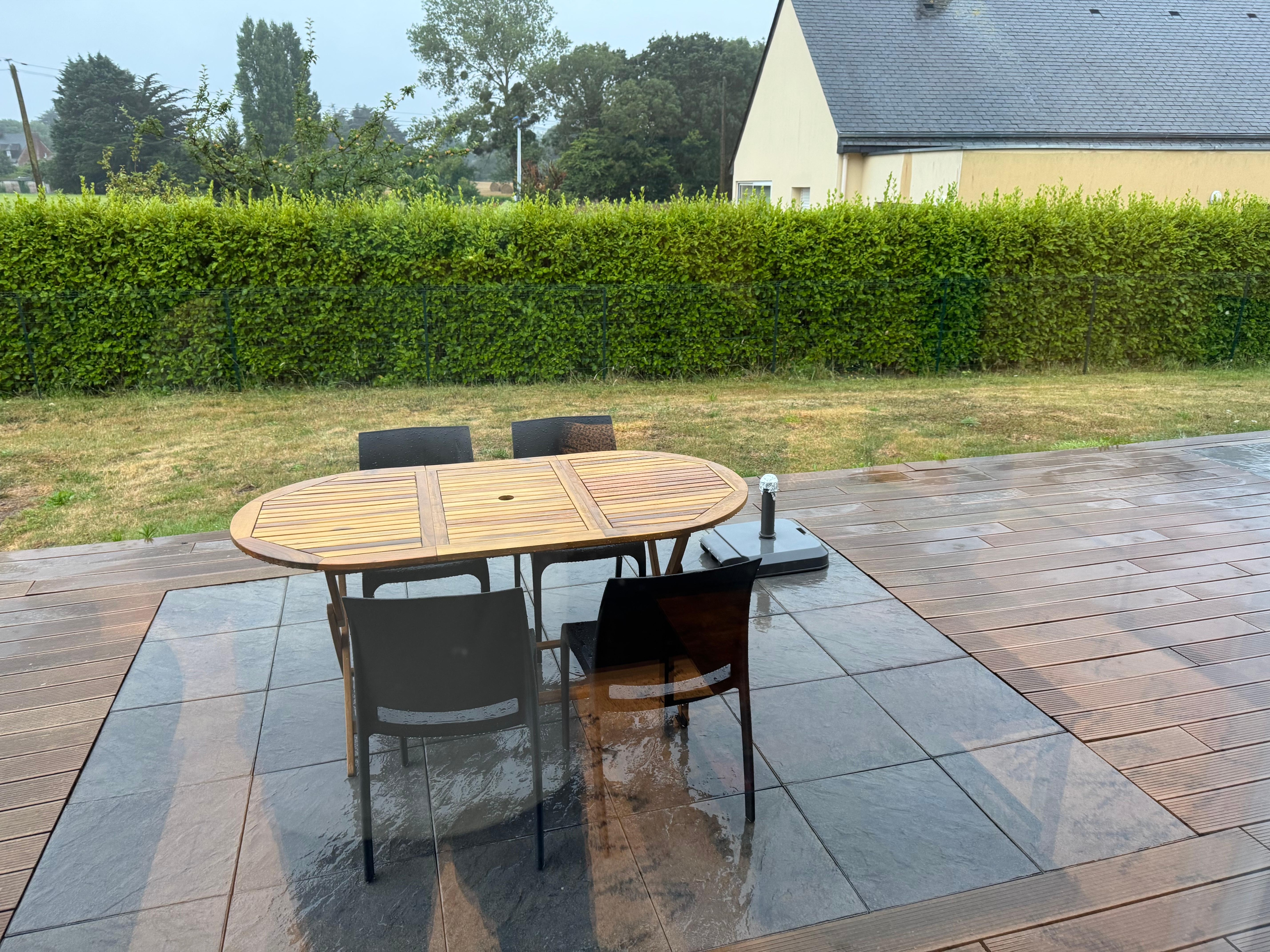 Terrasse mit guten Stühlen