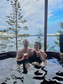 The hot tub easily fit 6 people.
