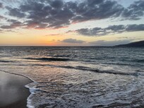 This beach is right across the road!❤️