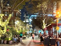 Macular Binyamin Street at night