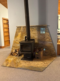 What a cool little stove!