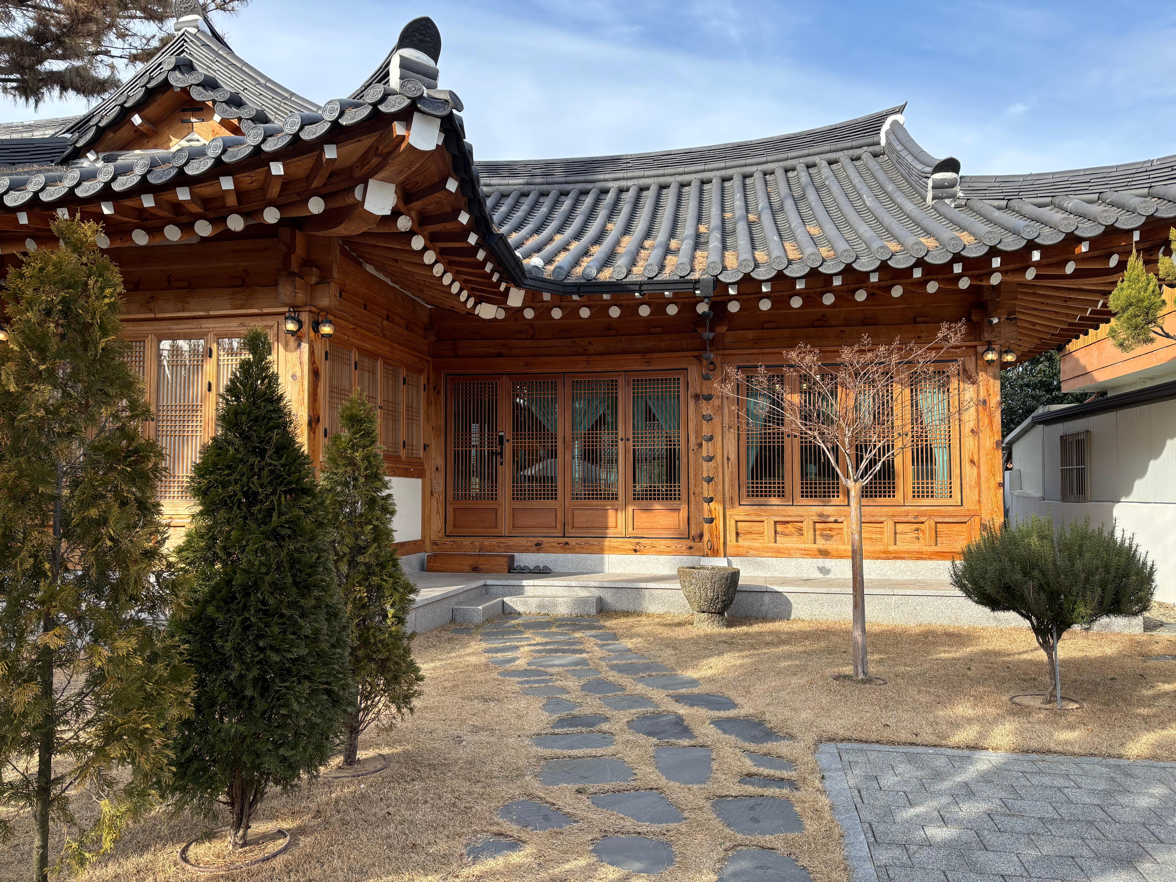 The gorgeous Hanok